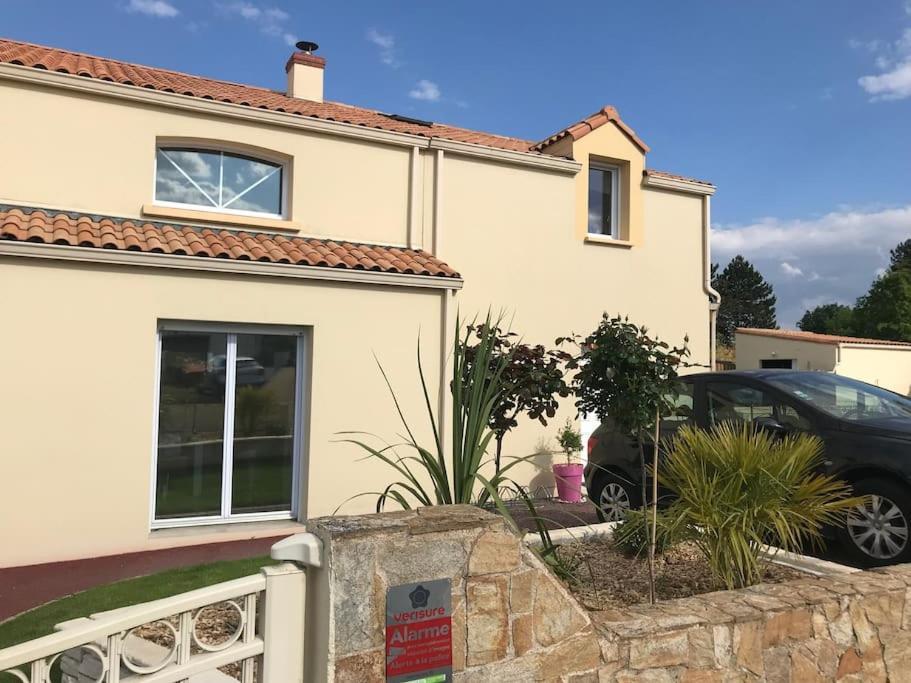 T2 Prive Avec Vue Et Acces Piscine Basse-Goulaine