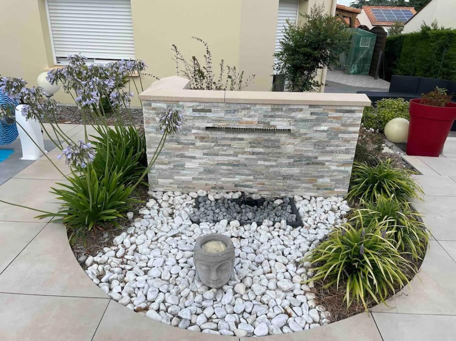 T2 Prive Avec Vue Et Acces Piscine Holiday home
